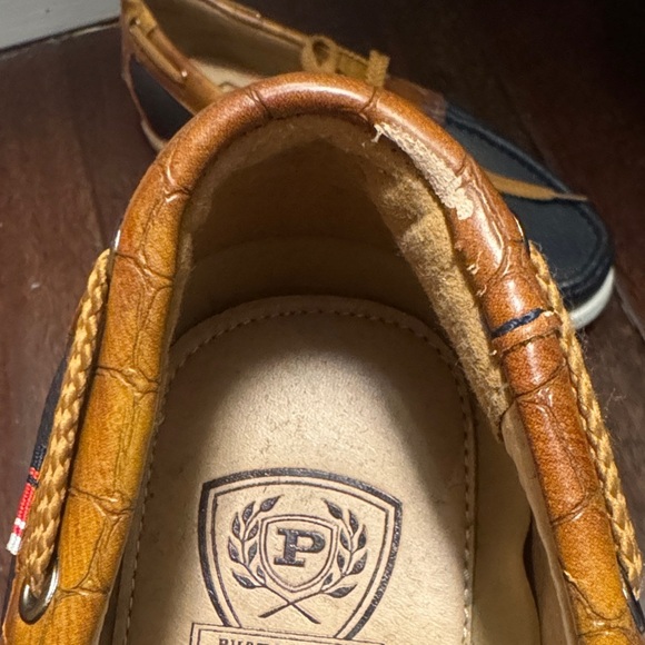 Classic Navy and Tan Boat Shoes - Picture 4 of 8